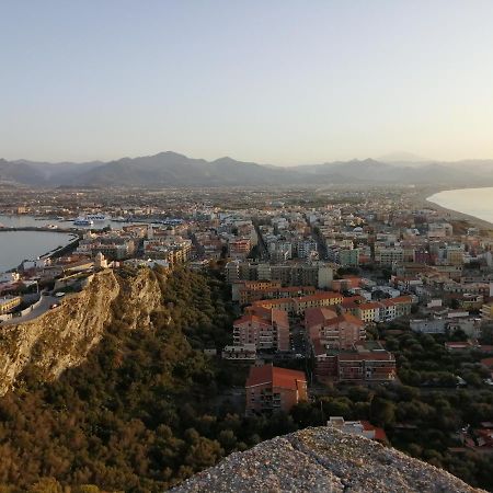 Milazzo: La Porta Delle Eolie B&B 외부 사진