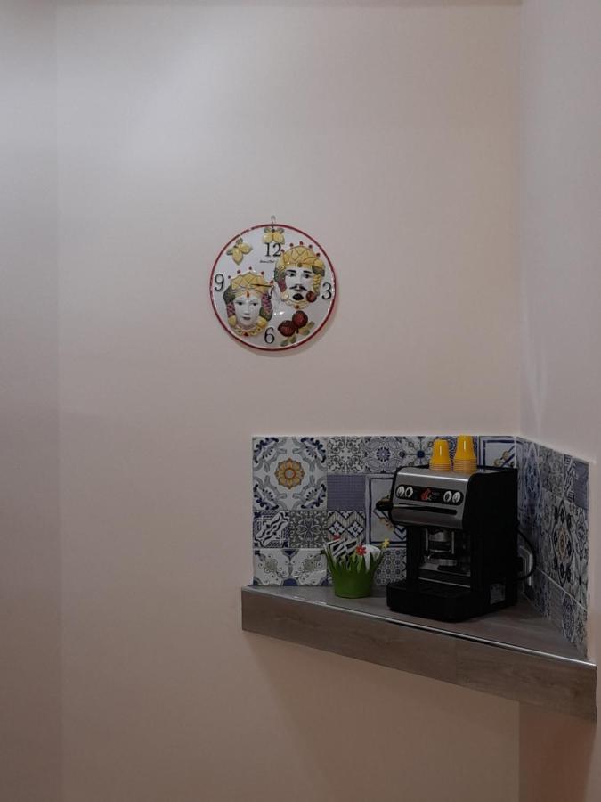 Milazzo: La Porta Delle Eolie B&B 외부 사진