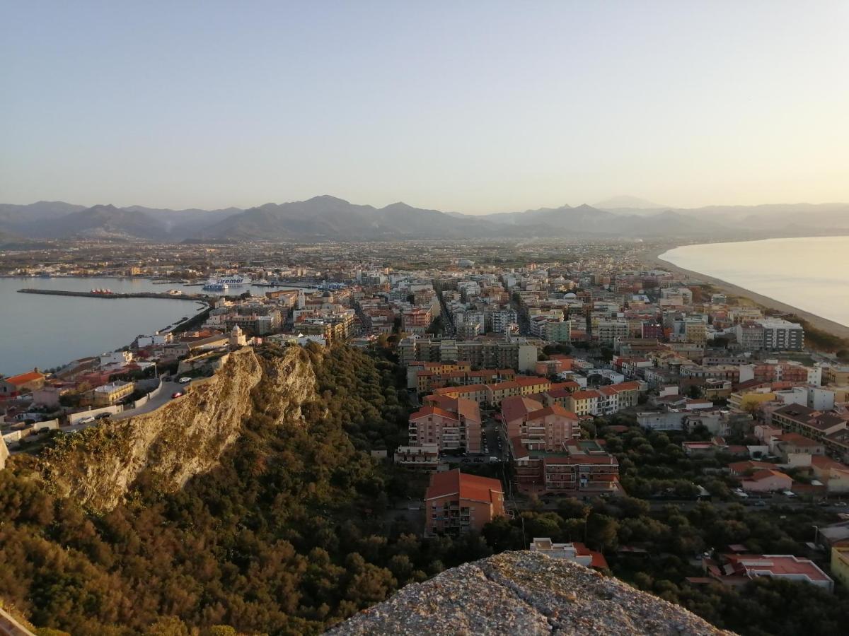 Milazzo: La Porta Delle Eolie B&B 외부 사진