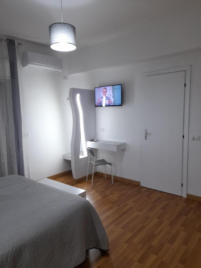 Milazzo: La Porta Delle Eolie B&B 객실 사진