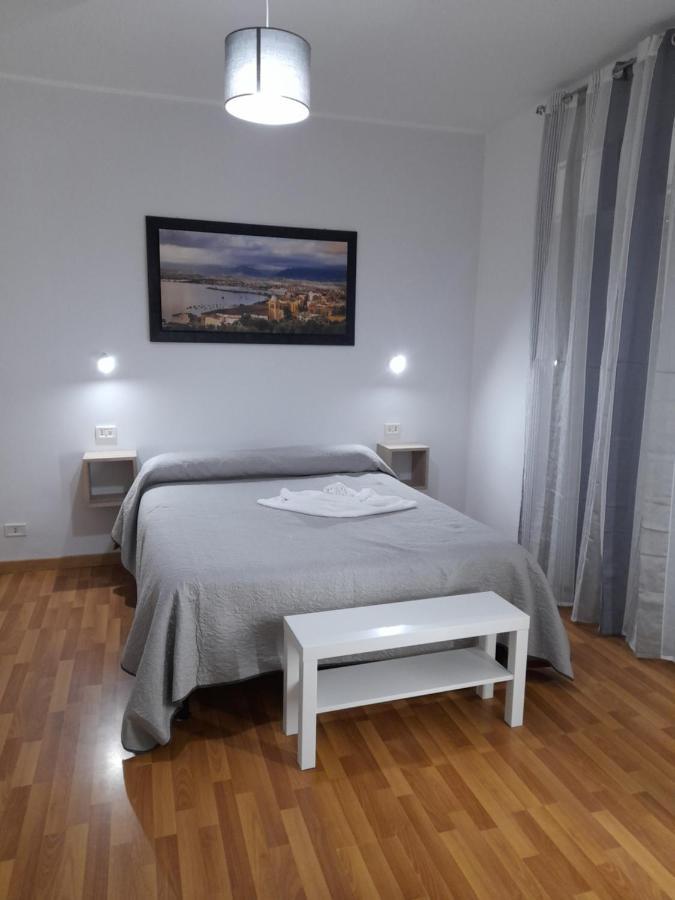 Milazzo: La Porta Delle Eolie B&B 객실 사진