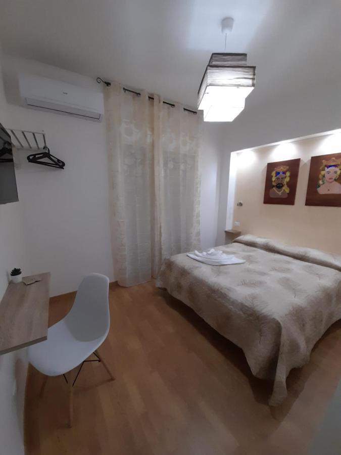 Milazzo: La Porta Delle Eolie B&B 외부 사진
