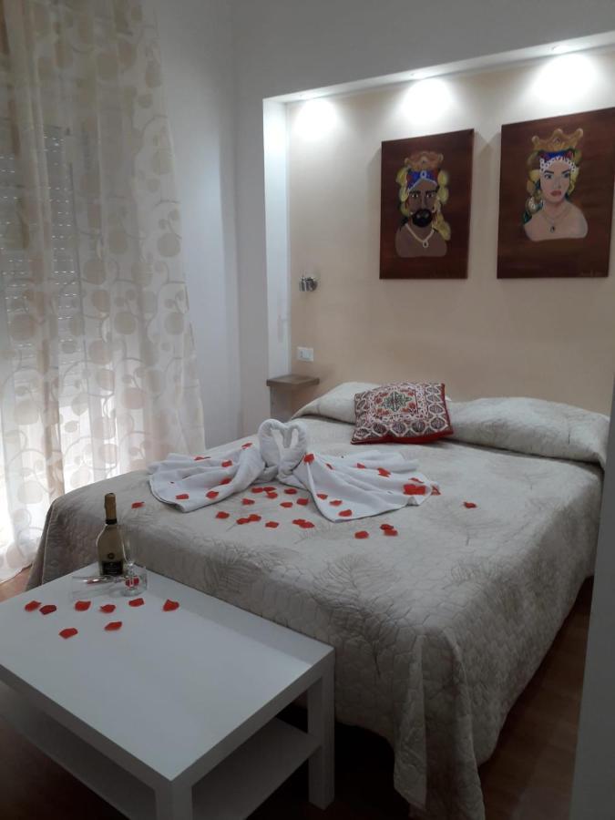 Milazzo: La Porta Delle Eolie B&B 외부 사진